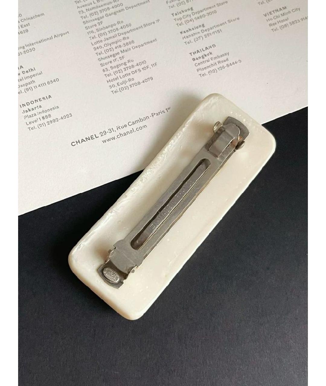 CHANEL Белая заколка, фото 4