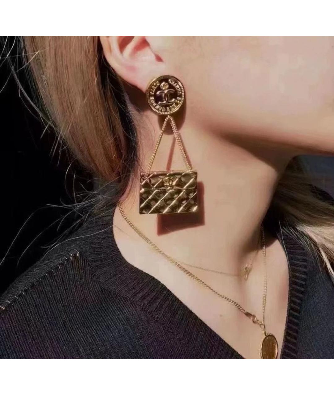 CHANEL Золотые клипсы, фото 3