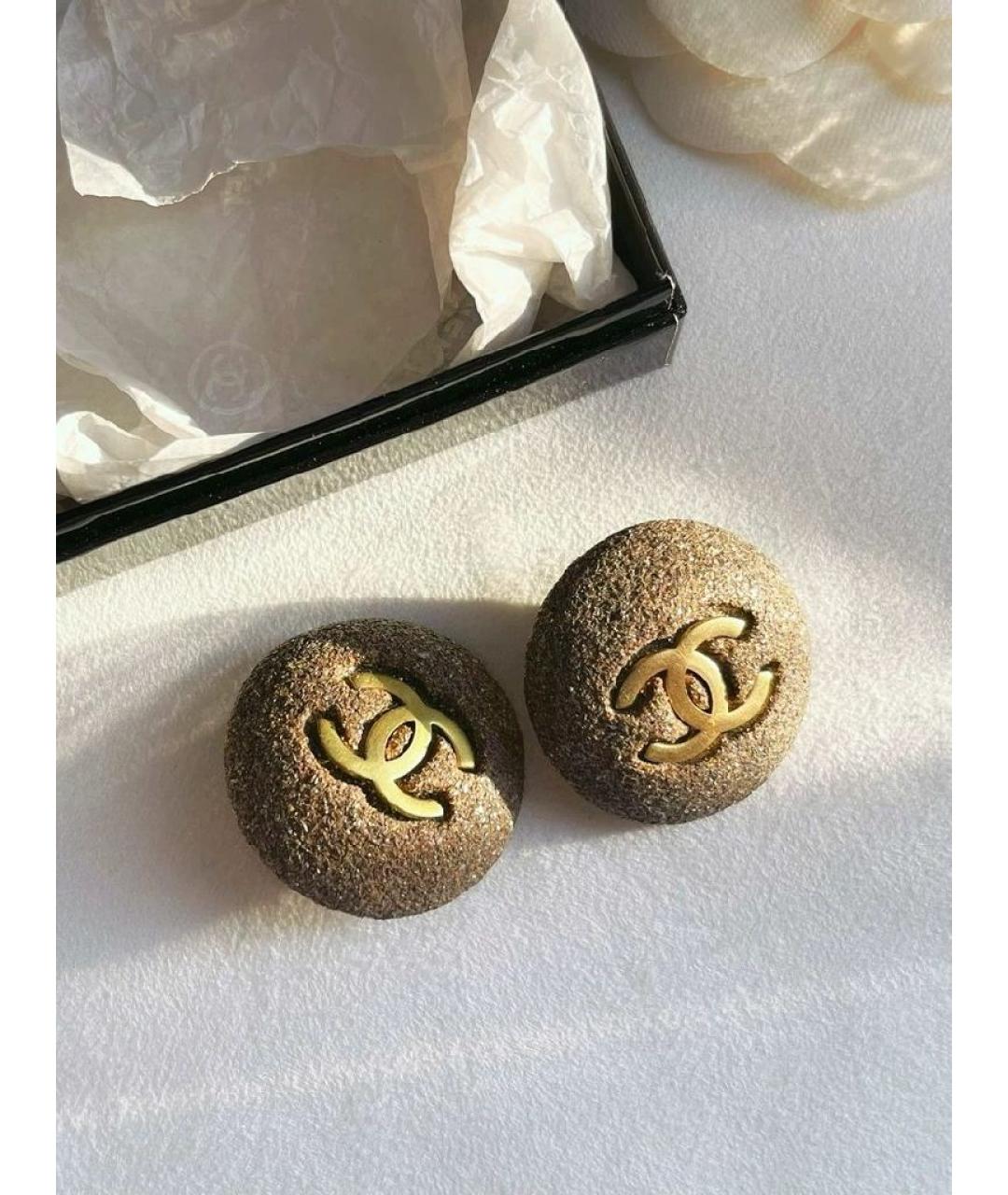 CHANEL Коричневые клипсы, фото 2