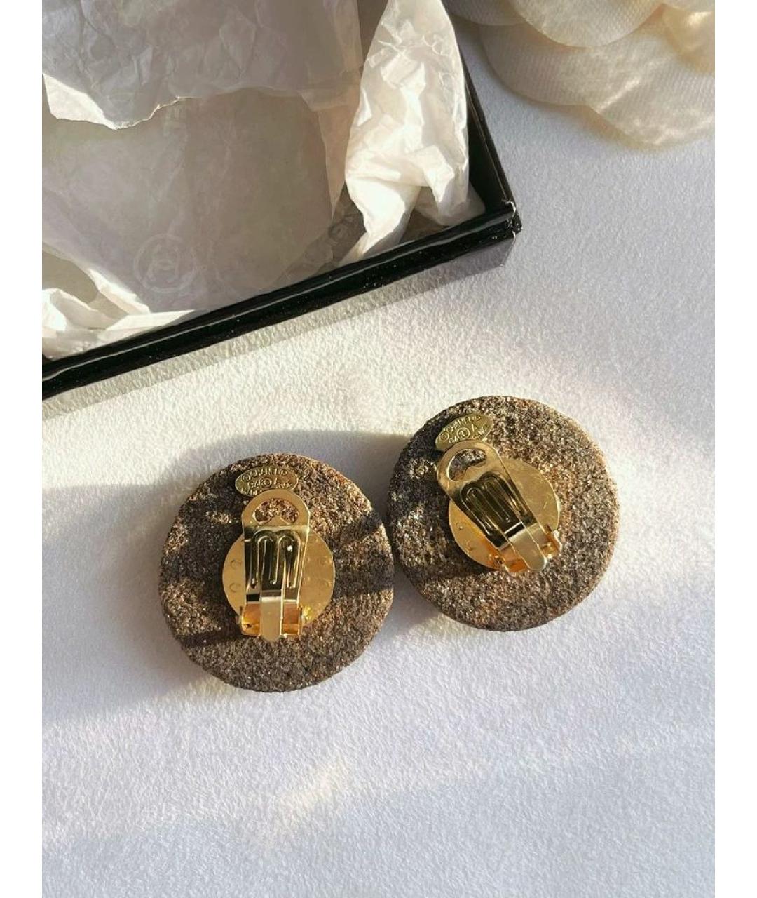 CHANEL Коричневые клипсы, фото 3