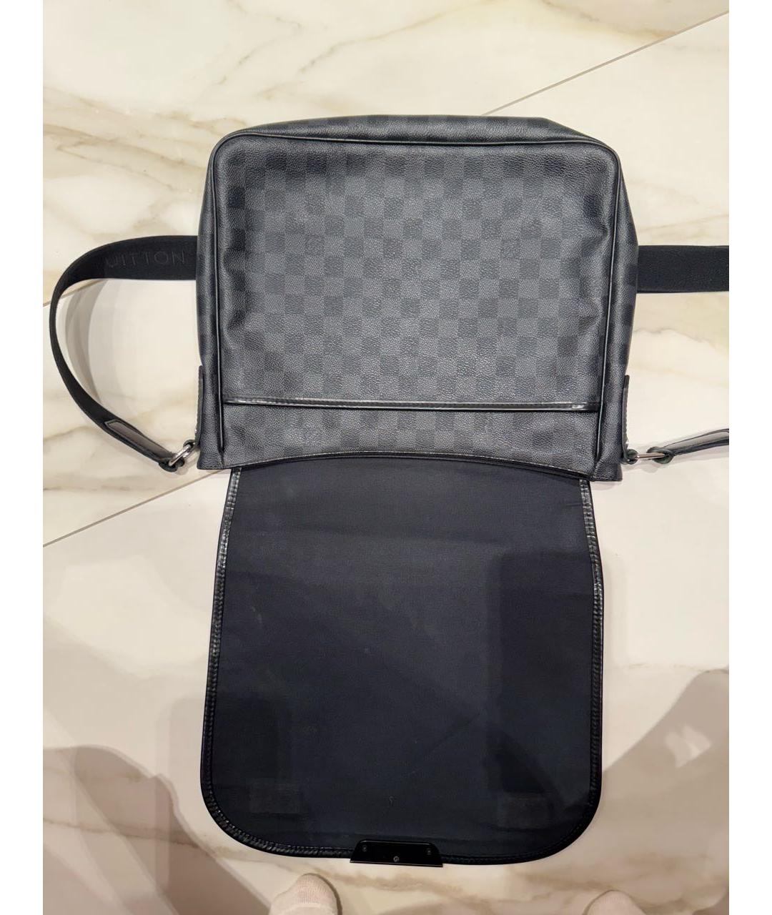 LOUIS VUITTON Темно-синяя кожаная поясная сумка, фото 4