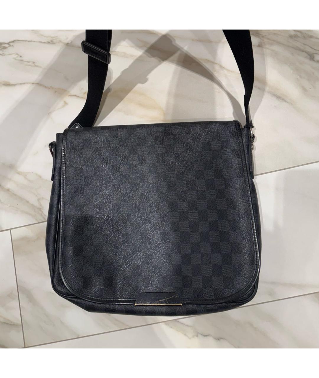 LOUIS VUITTON Темно-синяя кожаная поясная сумка, фото 8