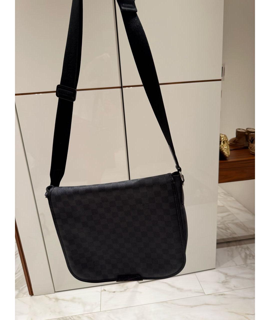 LOUIS VUITTON Темно-синяя кожаная поясная сумка, фото 6