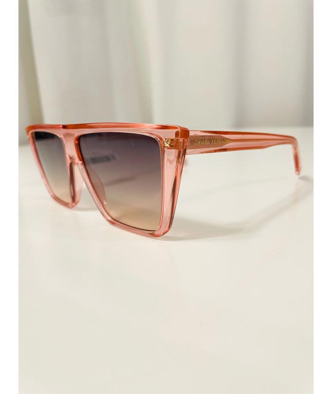 CHIARA FERRAGNI Розовые пластиковые солнцезащитные очки, фото 2
