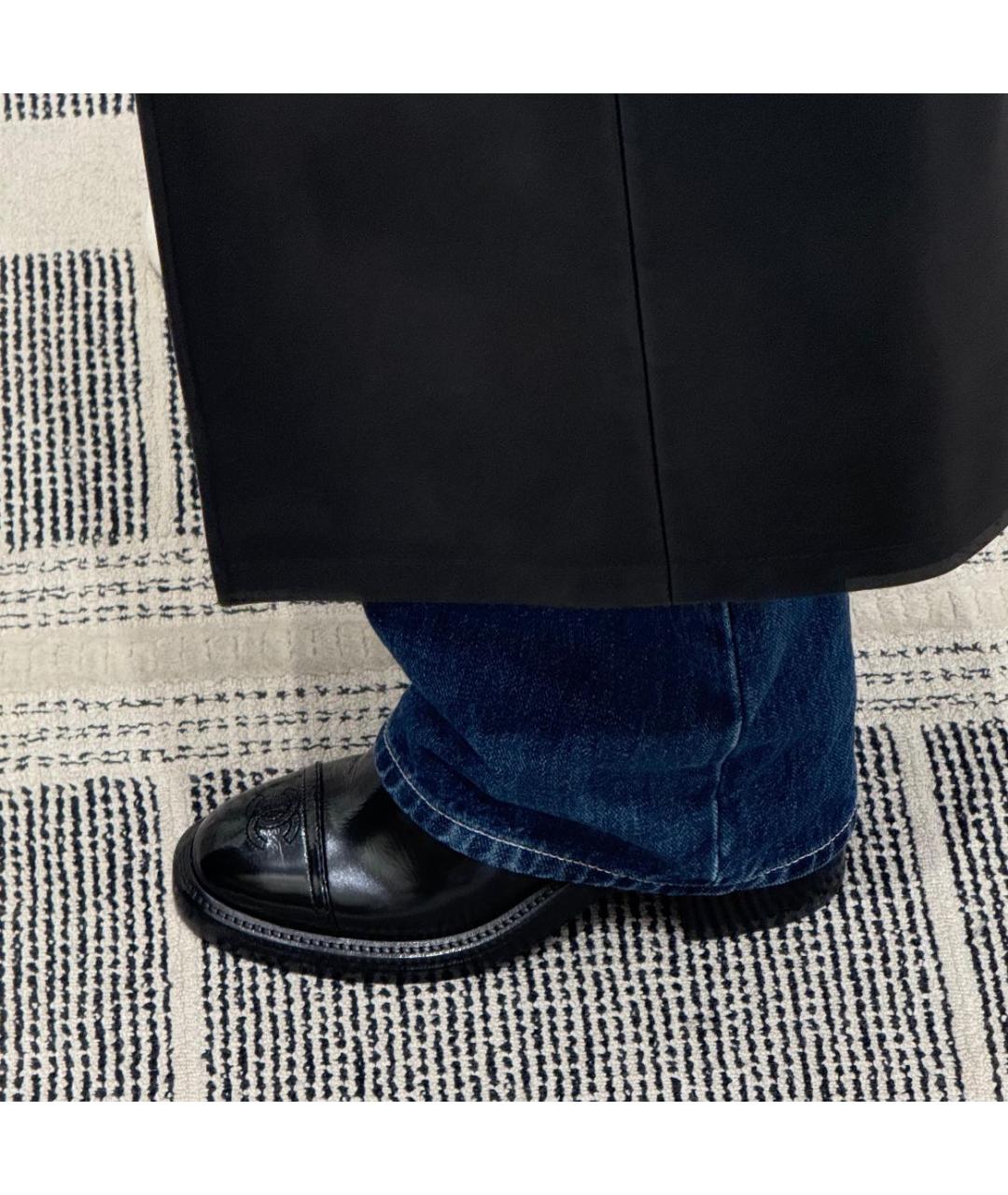 CHANEL Черные ботинки из лакированной кожи, фото 6