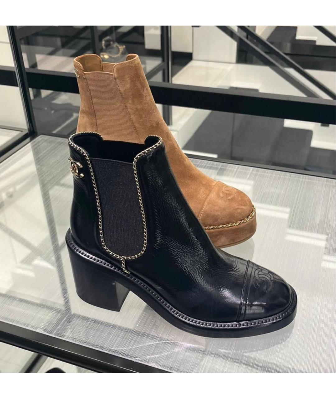 CHANEL Черные ботинки из лакированной кожи, фото 3