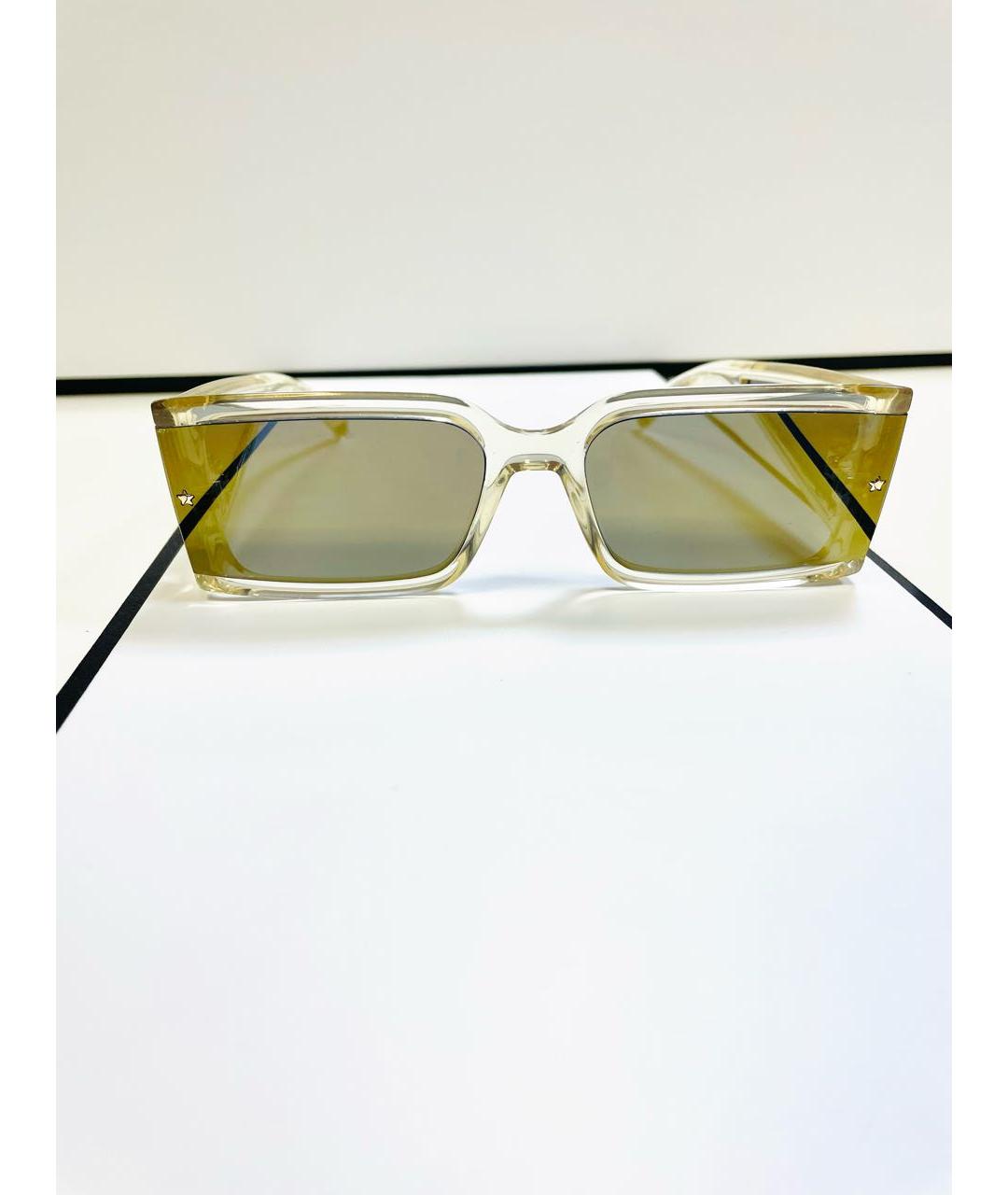 CHIARA FERRAGNI Золотые пластиковые солнцезащитные очки, фото 7