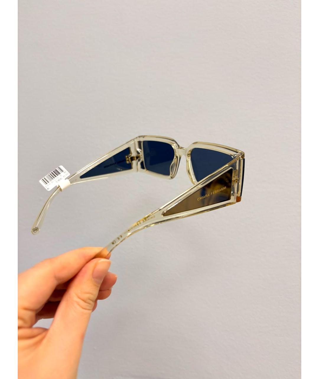 CHIARA FERRAGNI Золотые пластиковые солнцезащитные очки, фото 6