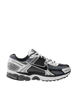 NIKE Низкие кроссовки / кеды