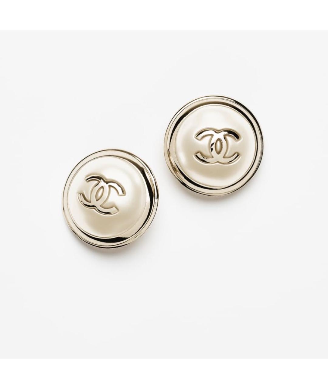 CHANEL Бежевые металлические клипсы, фото 5
