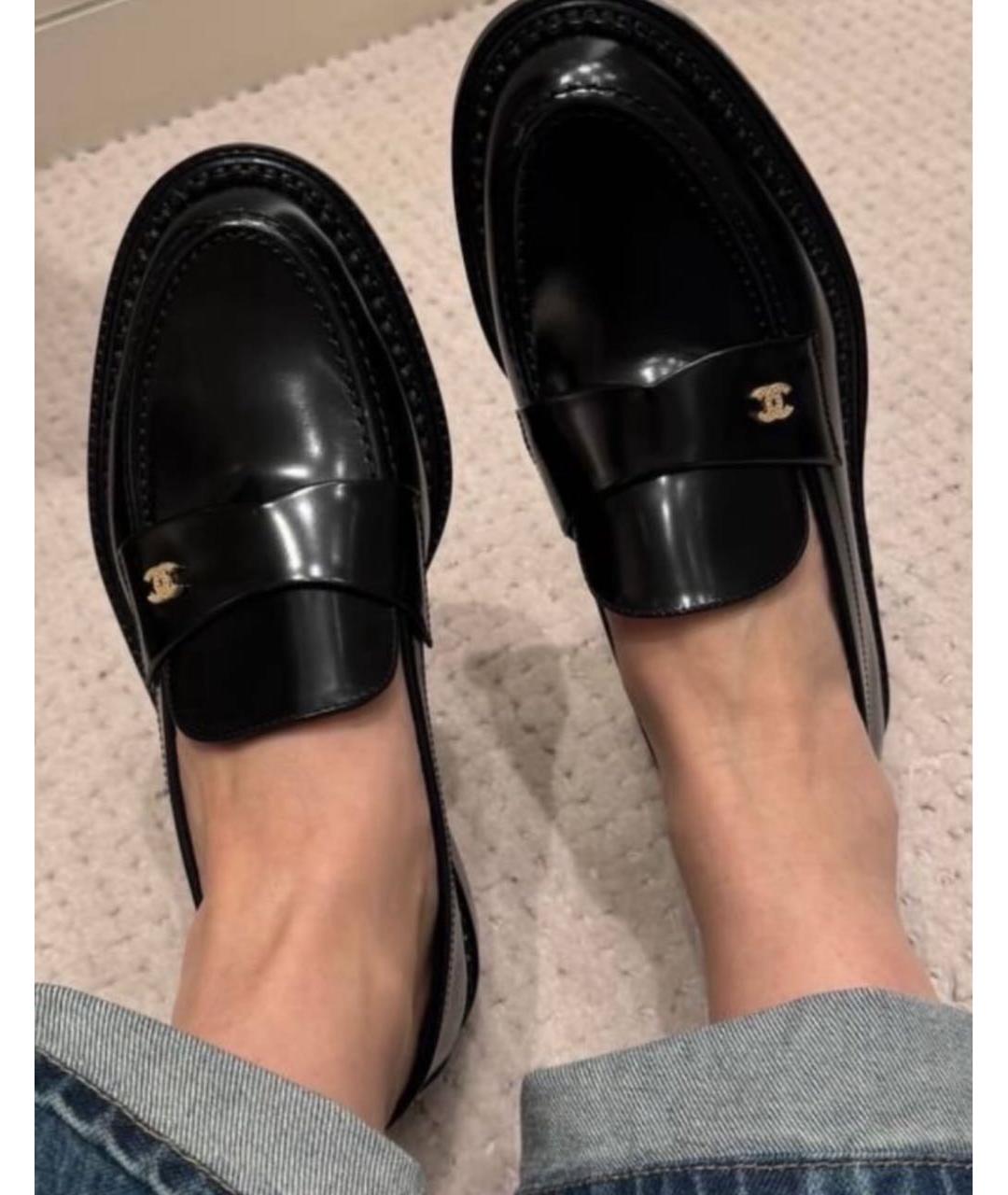 CHANEL Черные лоферы из лакированной кожи, фото 3