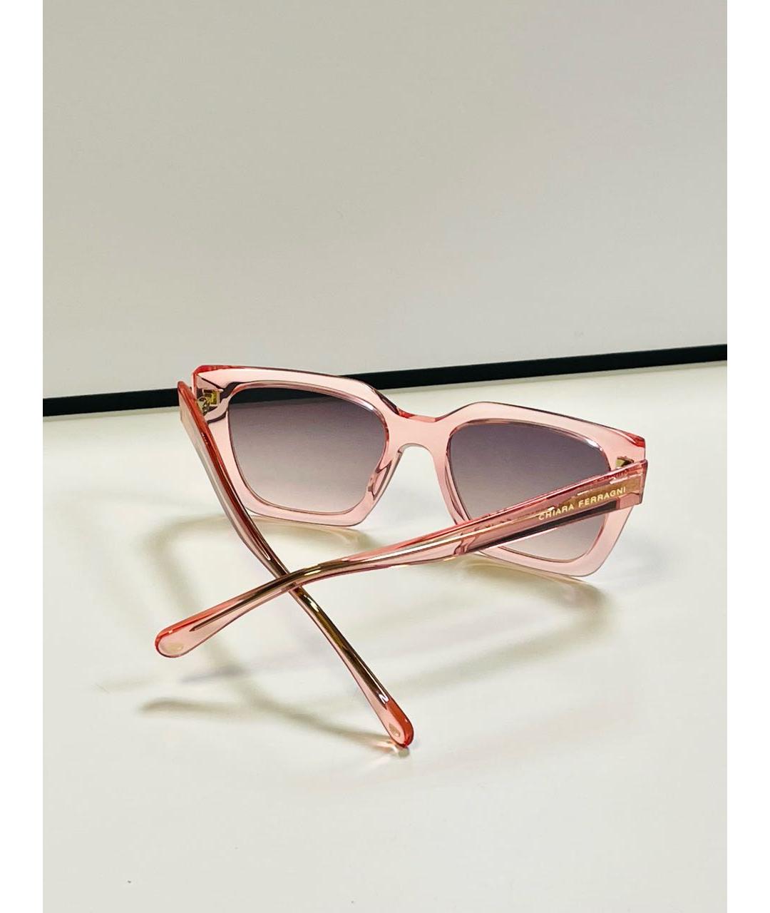 CHIARA FERRAGNI Розовые пластиковые солнцезащитные очки, фото 2