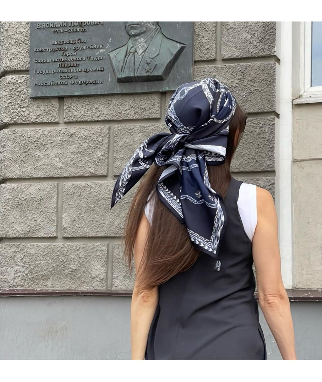 HERMES Темно-синий шелковый платок, фото 5