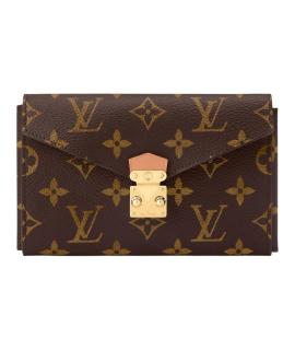 LOUIS VUITTON Косметичка