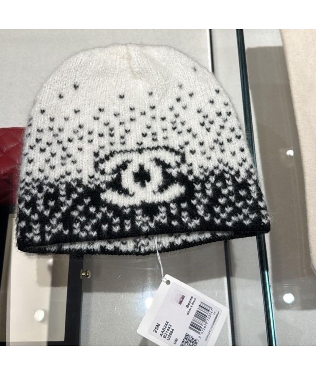 CHANEL Белая шерстяная шапка, фото 4