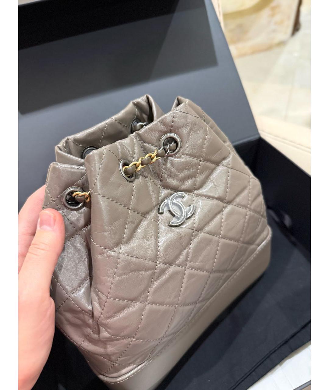 CHANEL Бежевый кожаный рюкзак, фото 5