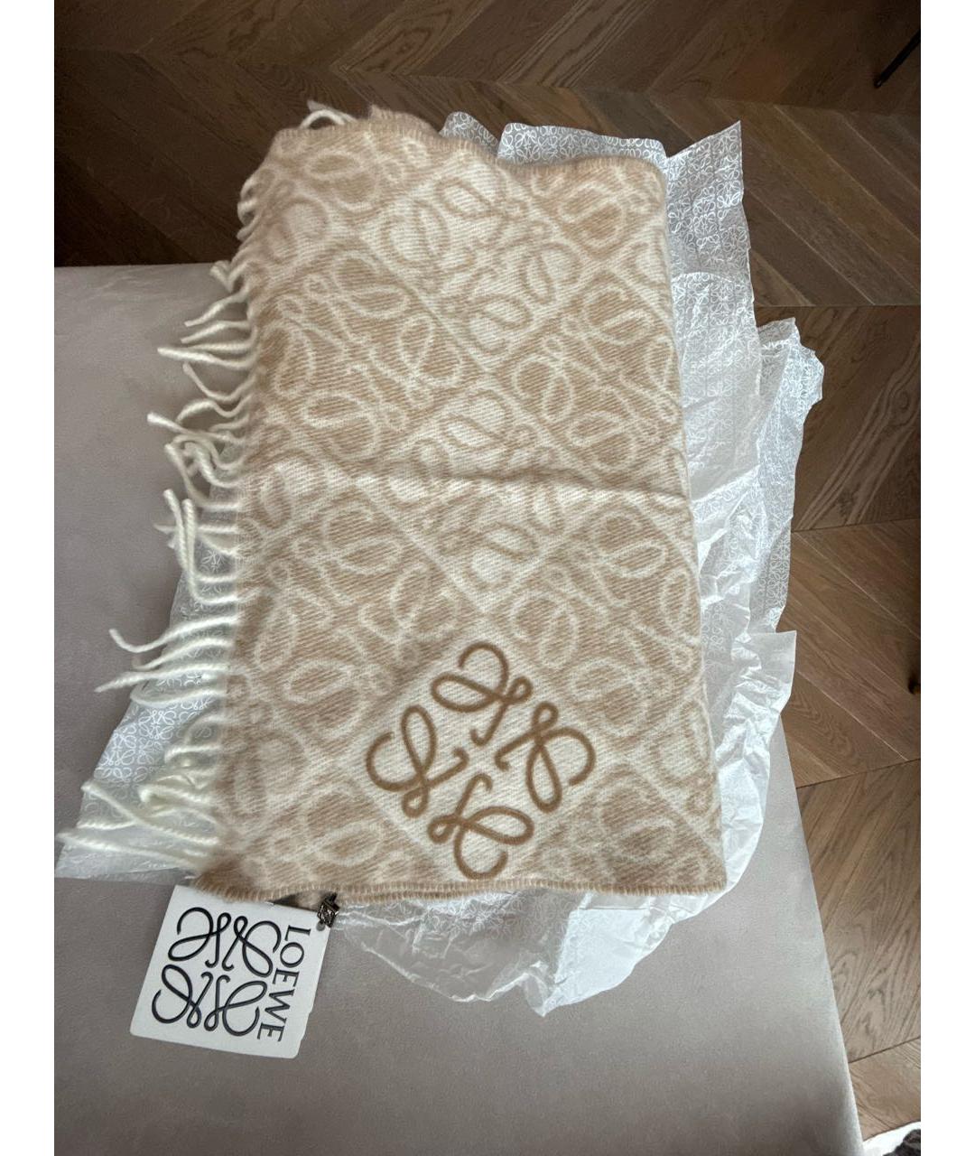 LOEWE Бежевый шерстяной шарф, фото 4