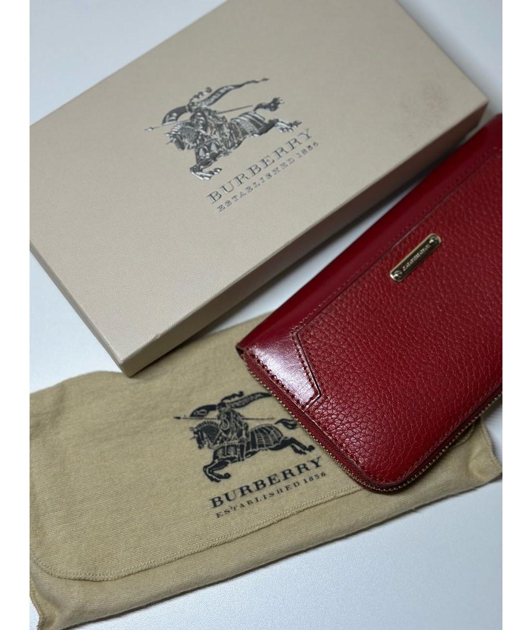 BURBERRY Красный кожаный кошелек, фото 5