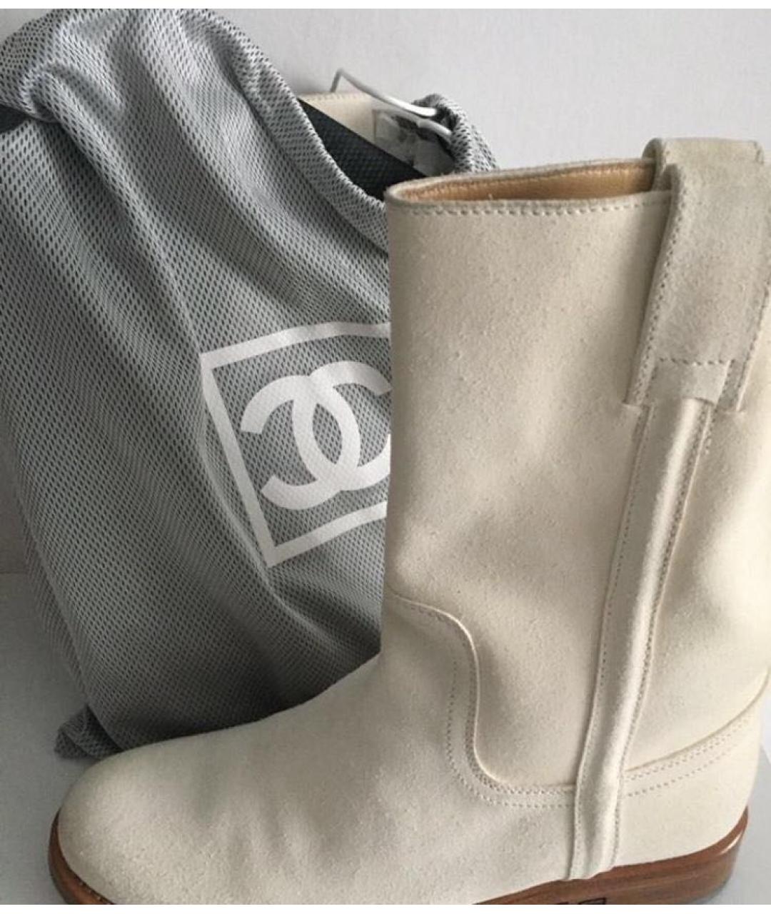 CHANEL Белые замшевые полусапоги, фото 4