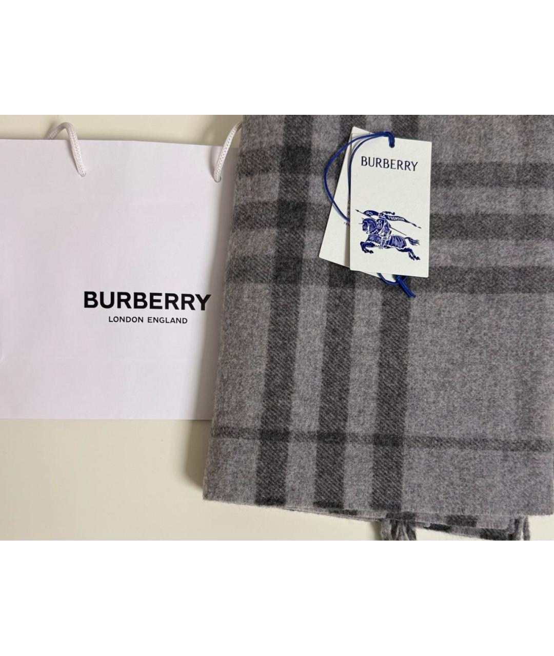 BURBERRY Серый шерстяной шарф, фото 3