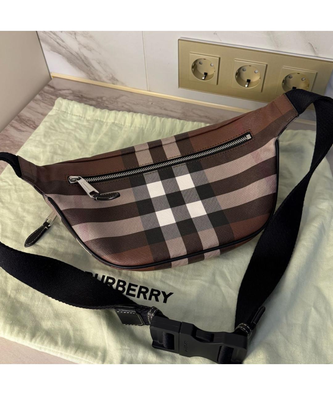BURBERRY Коричневая поясная сумка, фото 6