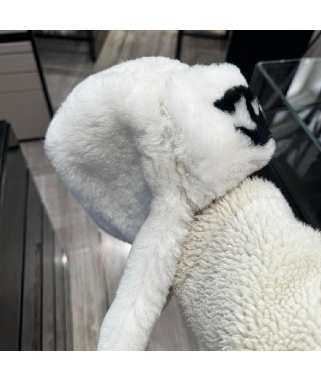 CHANEL Белая шерстяная шапка, фото 5