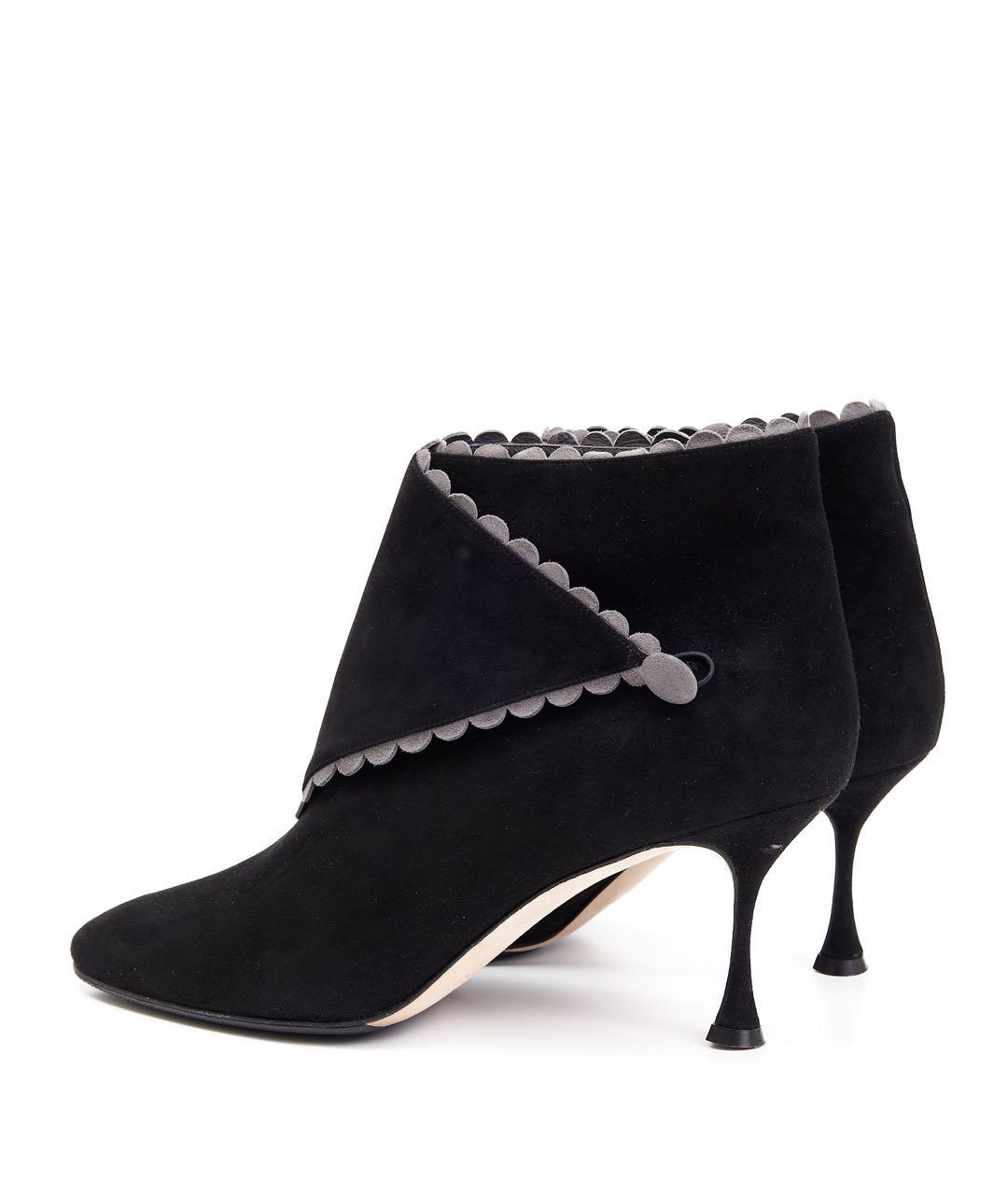 MANOLO BLAHNIK Черные замшевые ботильоны, фото 4