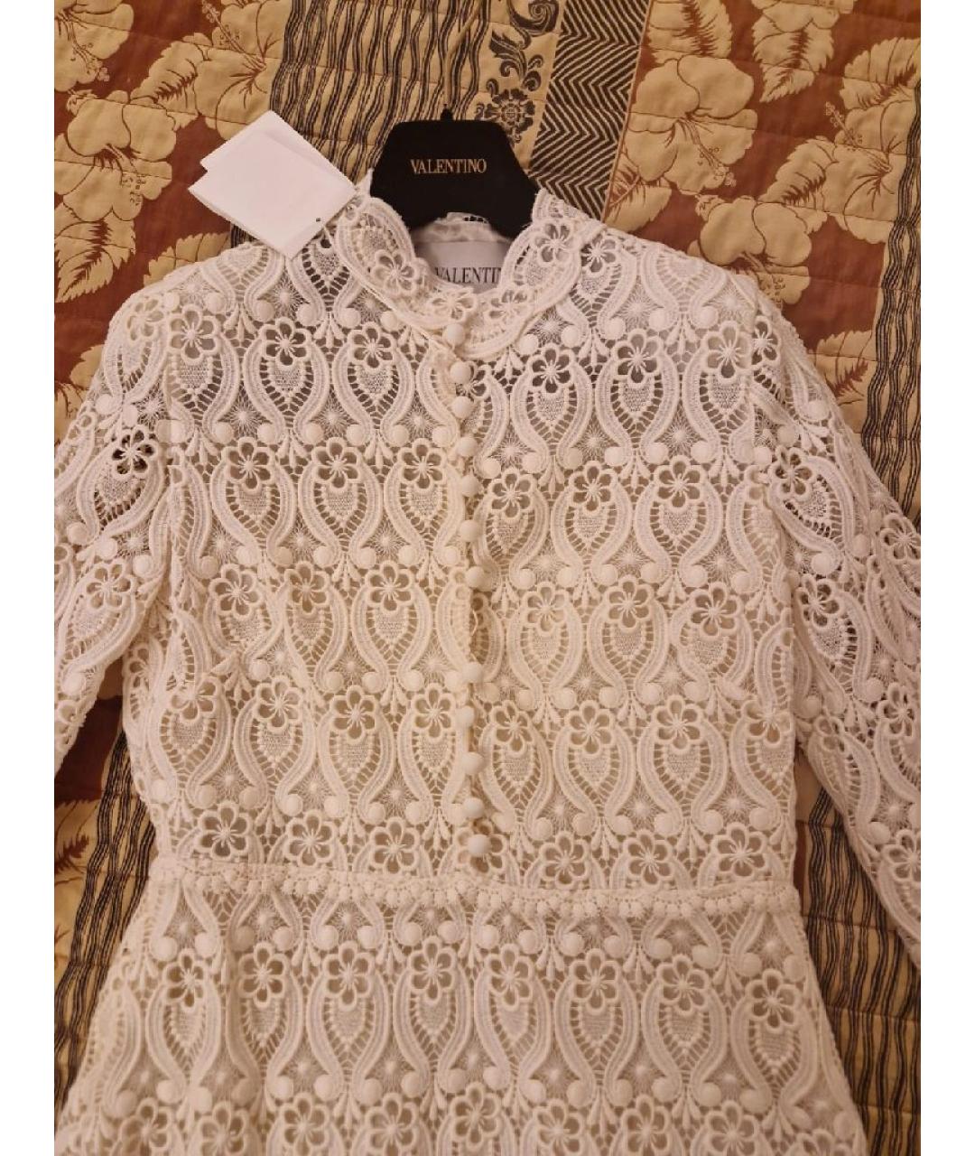 VALENTINO Белое кружевное коктейльное платье, фото 2