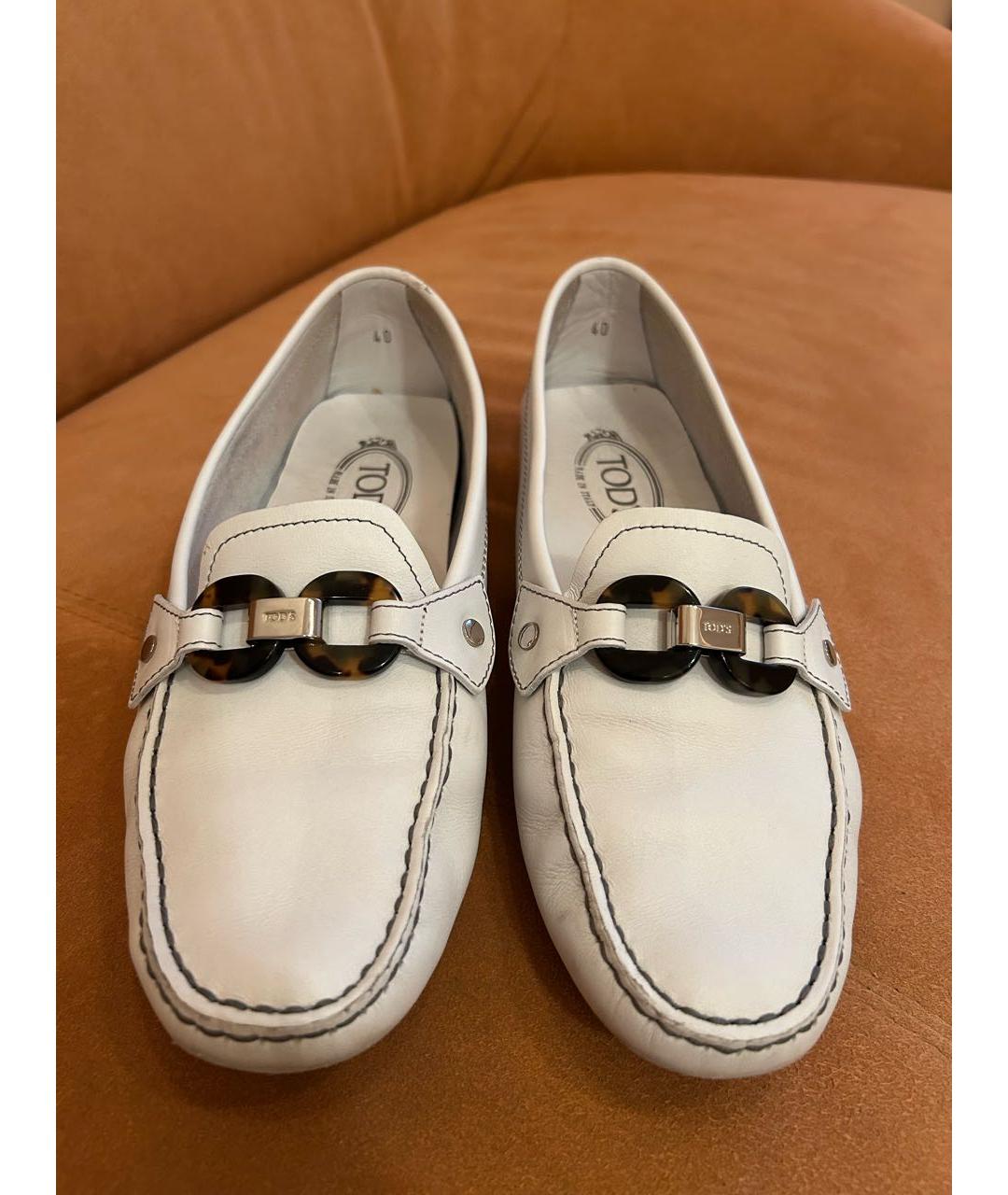 TOD'S Белые кожаные мокасины, фото 2