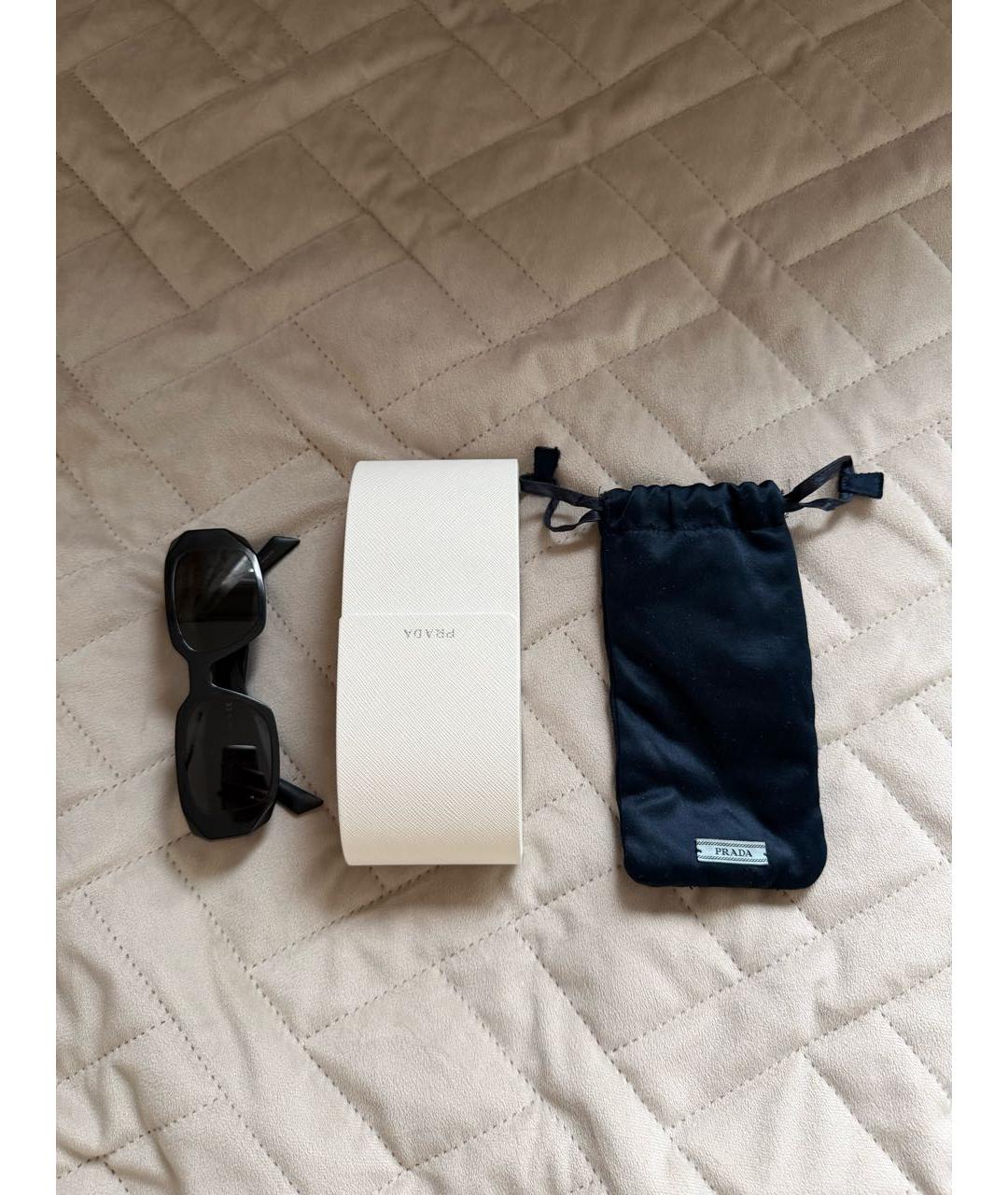 PRADA Черные пластиковые солнцезащитные очки, фото 4
