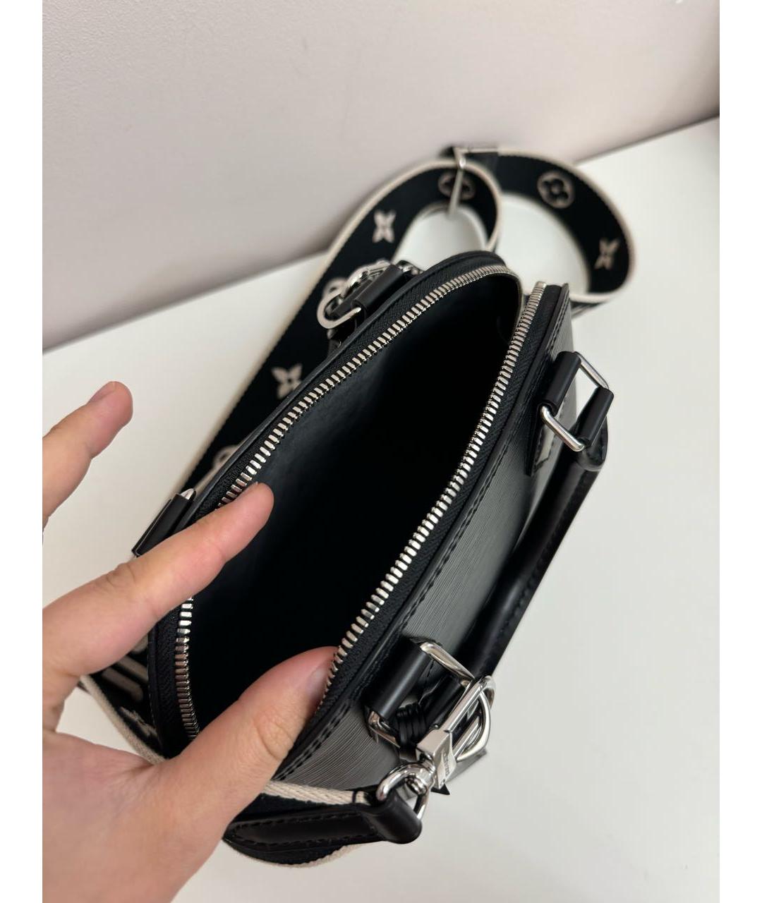 LOUIS VUITTON Черная кожаная сумка с короткими ручками, фото 4