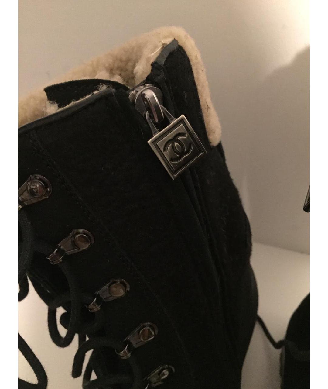 CHANEL Черные замшевые ботинки, фото 3