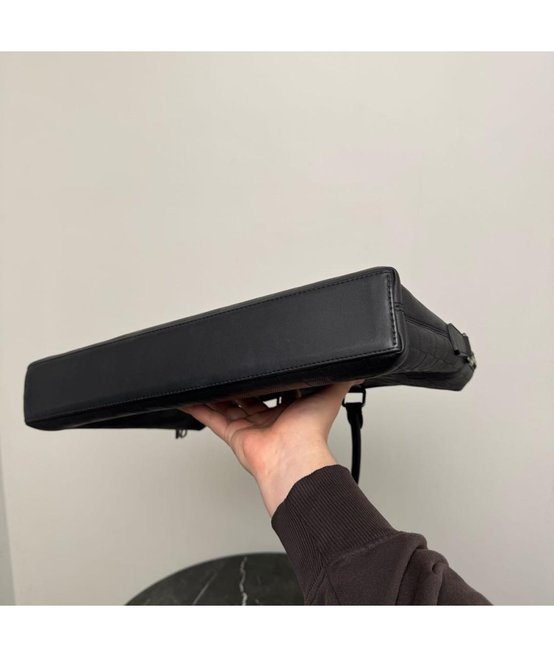 LOUIS VUITTON Антрацитовый кожаный портфель, фото 6