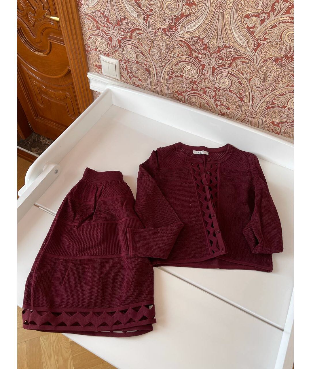 SANDRO Бордовый сетчатый костюм с юбками, фото 8