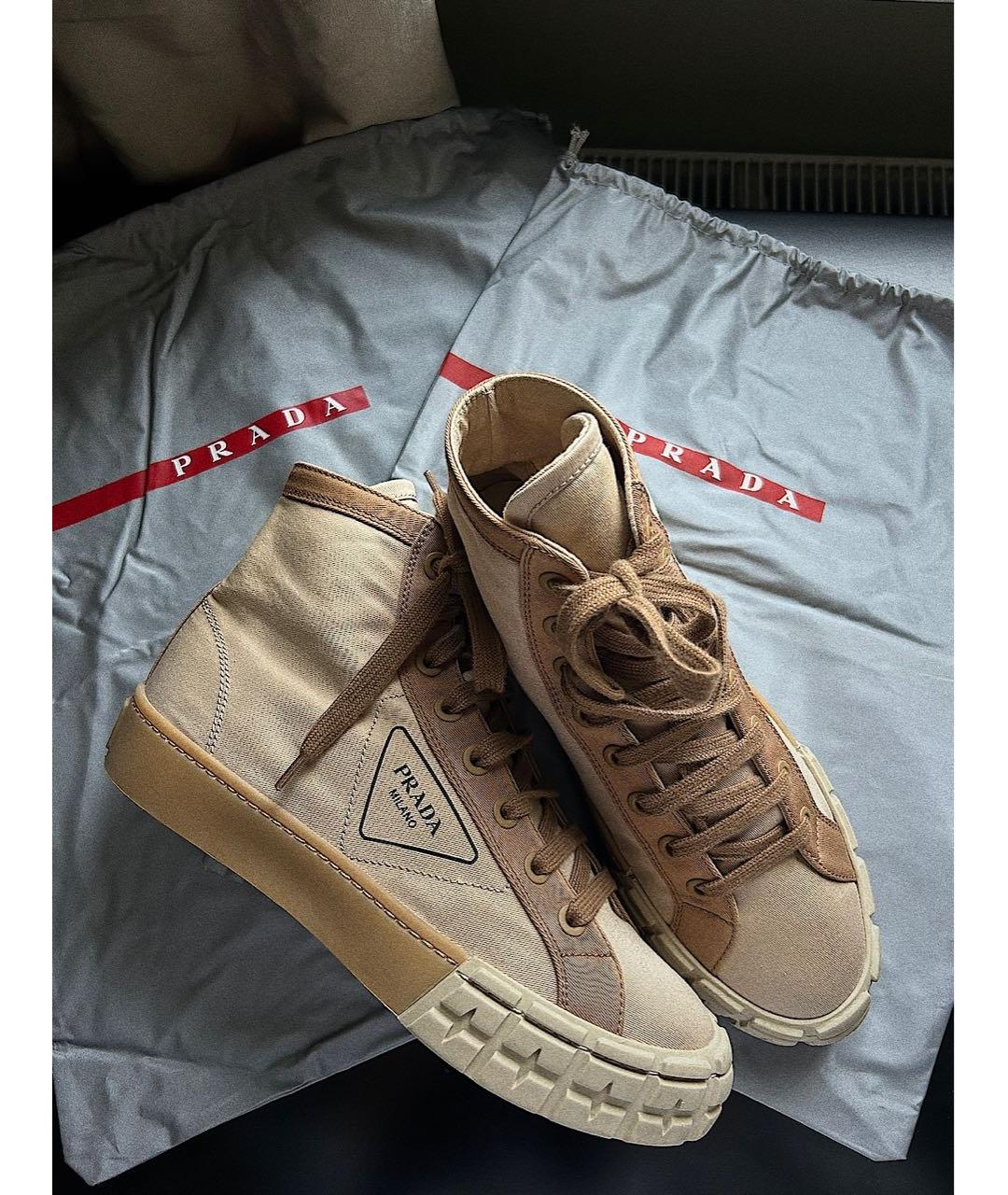 PRADA Бежевые текстильные кеды, фото 4