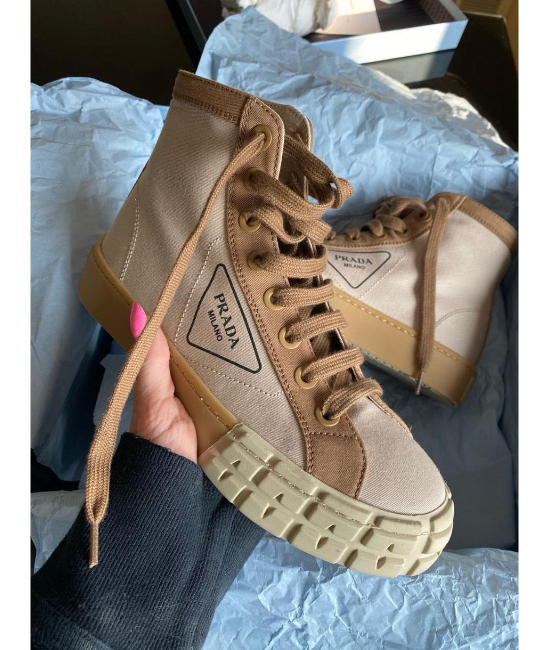 PRADA Бежевые текстильные кеды, фото 6