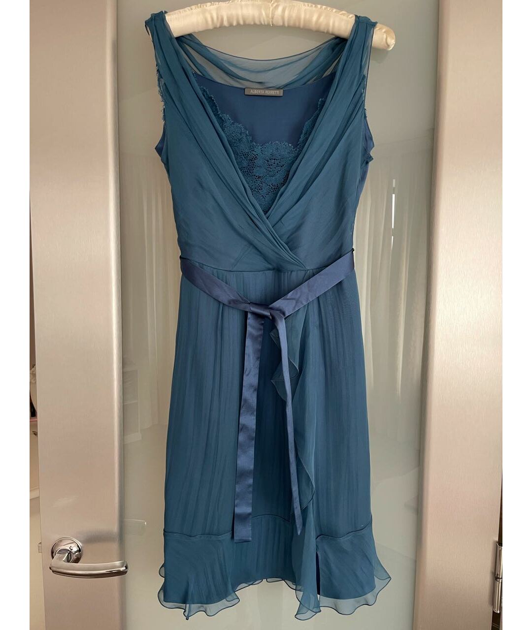 ALBERTA FERRETTI Синее шелковое коктейльное платье, фото 5