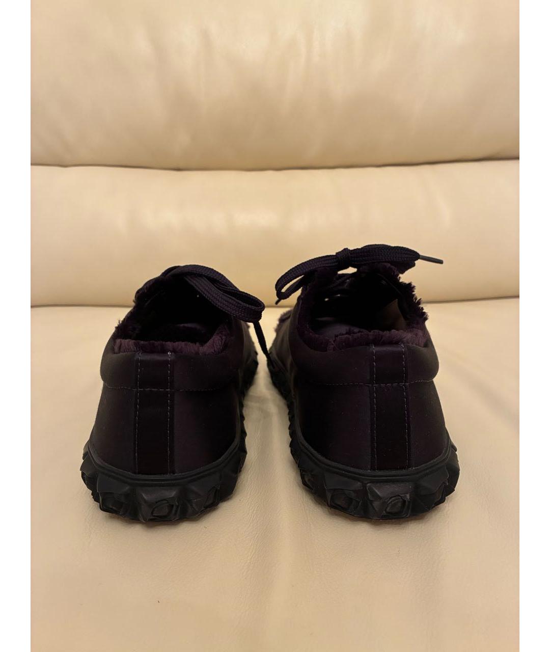 STUART WEITZMAN Черные текстильные кеды, фото 4