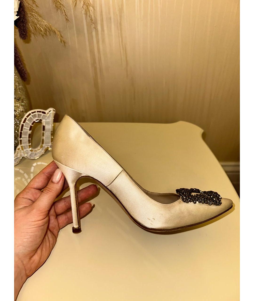 MANOLO BLAHNIK Бежевые текстильные туфли, фото 5