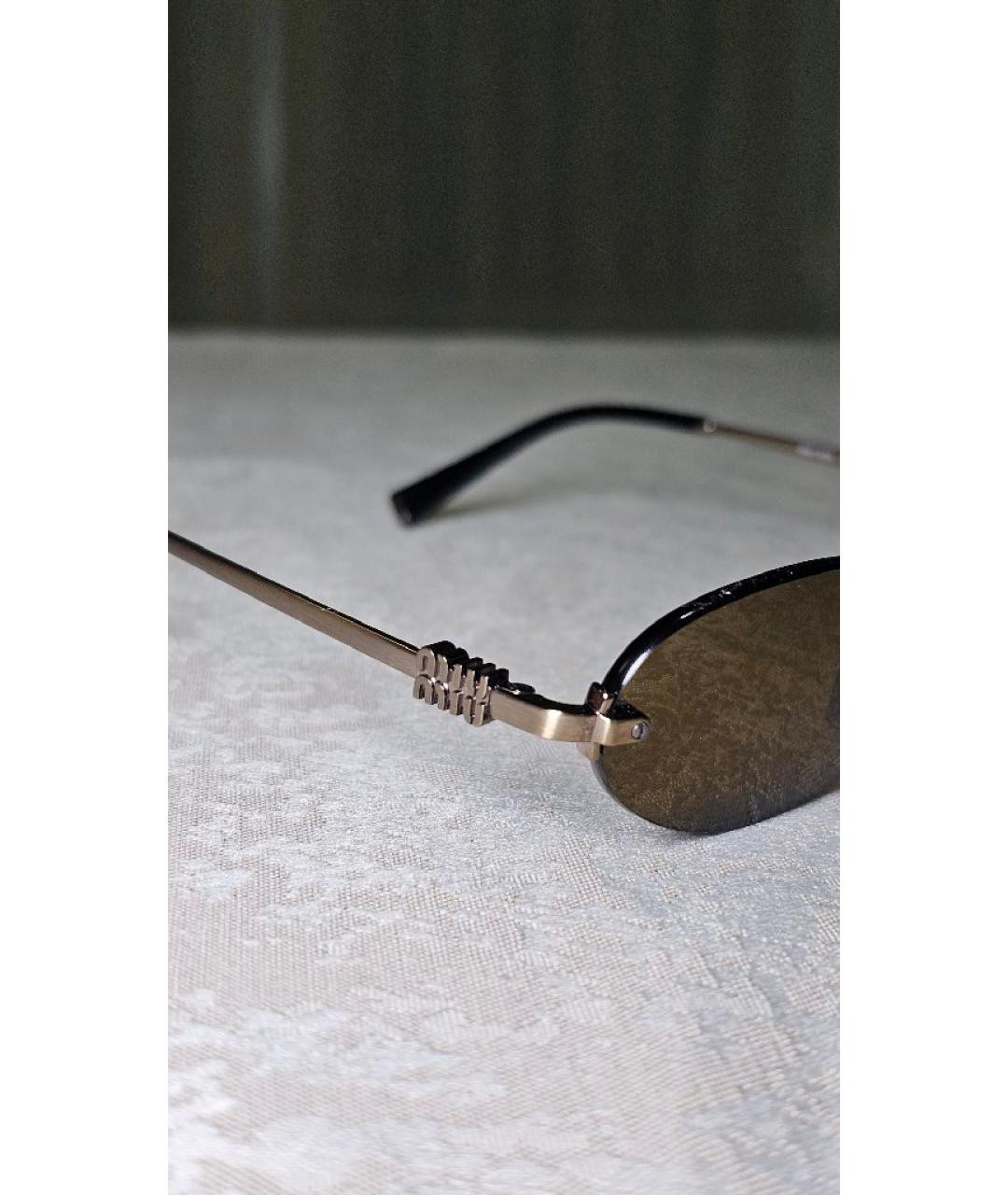 MIU MIU Коричневые металлические солнцезащитные очки, фото 2
