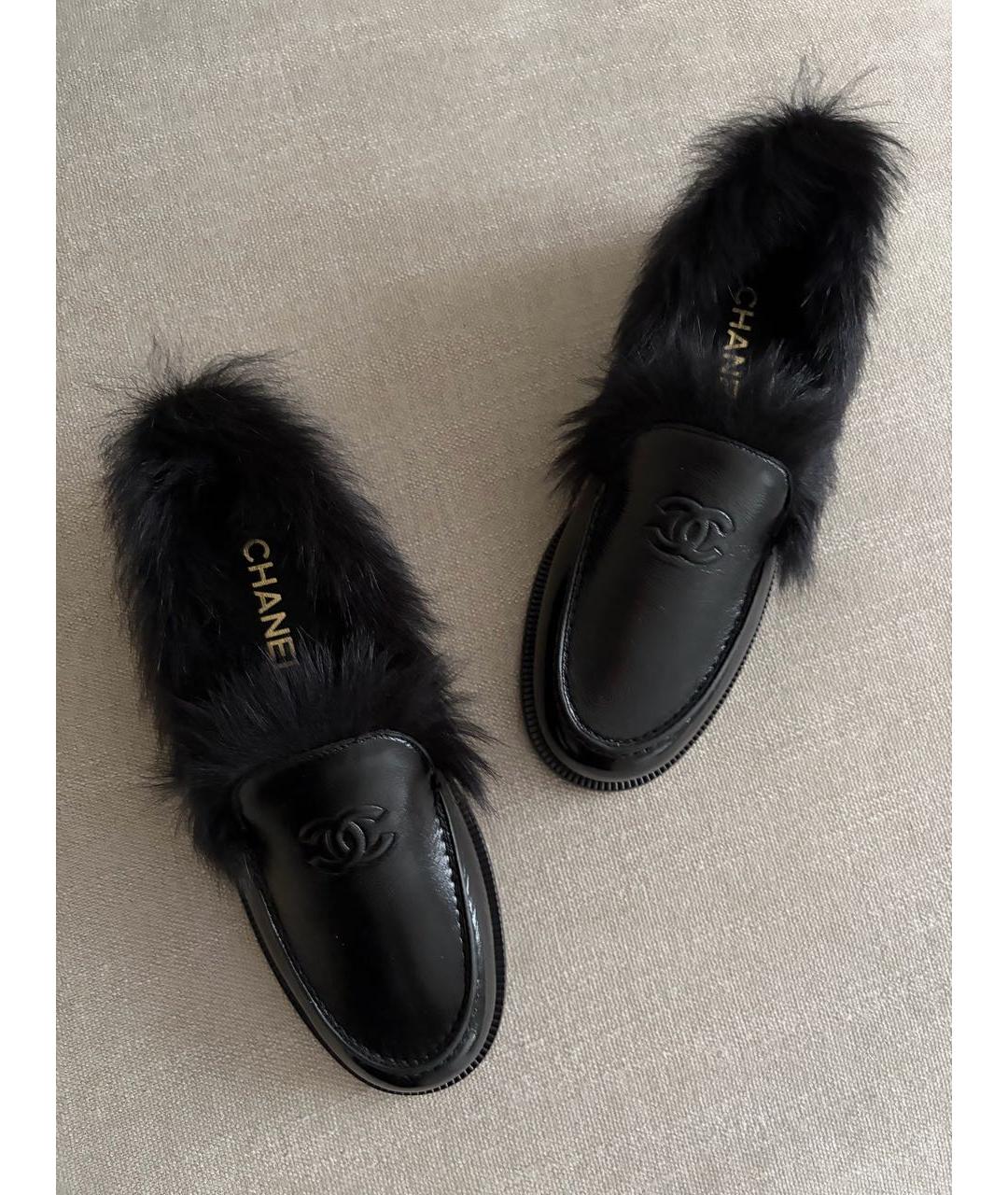 CHANEL Черные лоферы из лакированной кожи, фото 3