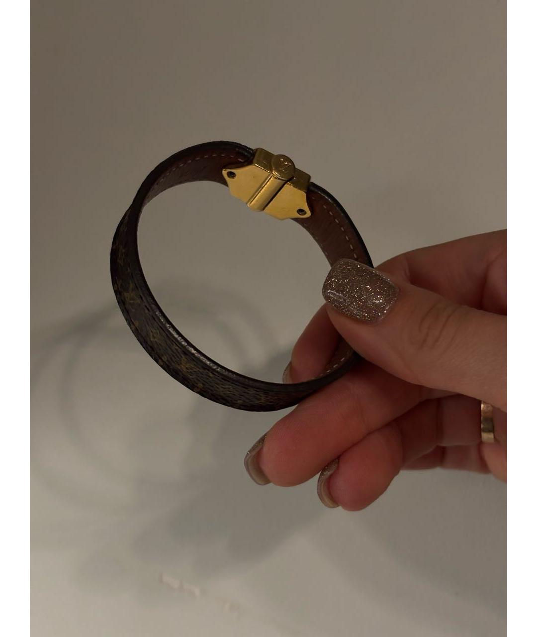 LOUIS VUITTON Коричневый кожаный браслет, фото 3
