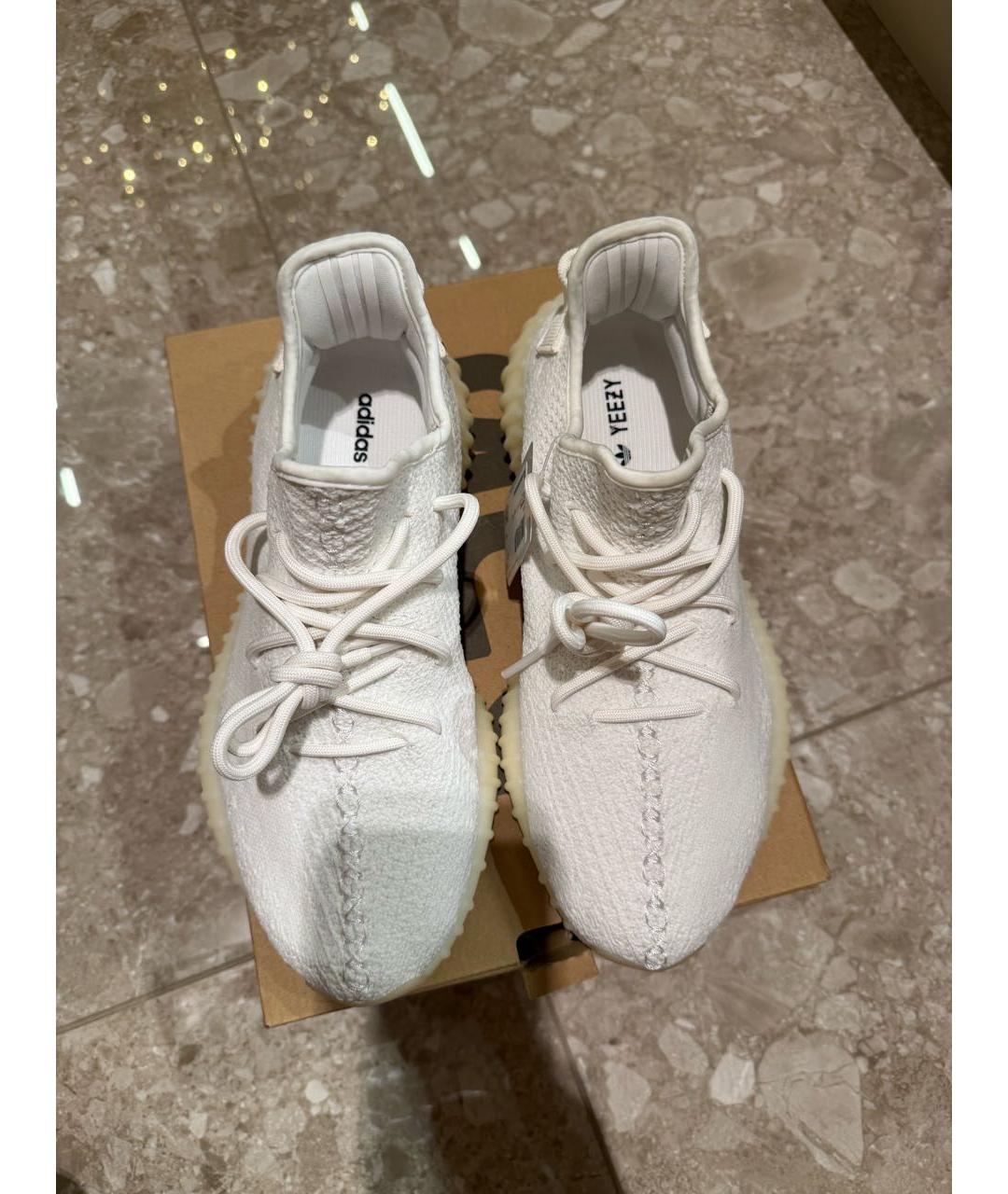 ADIDAS YEEZY Белые текстильные низкие кроссовки / кеды, фото 4