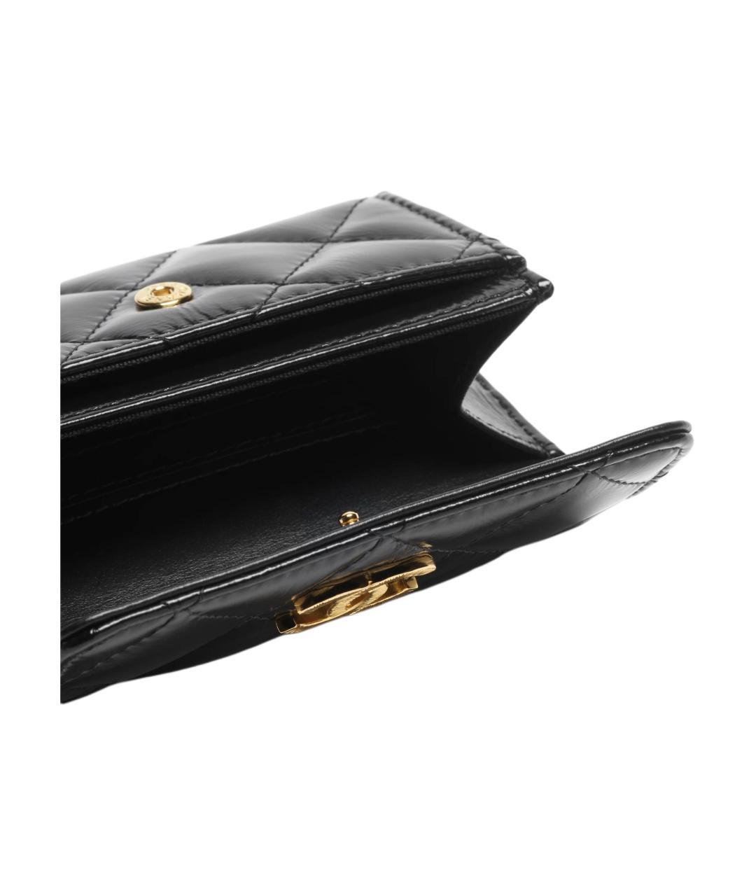 CHANEL Черный кардхолдер из лакированной кожи, фото 3