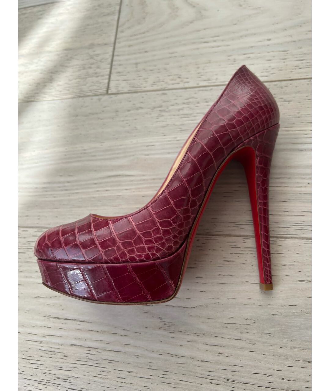 CHRISTIAN LOUBOUTIN Бордовые туфли из экзотической кожи, фото 6
