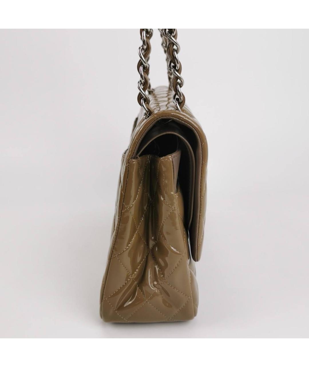CHANEL Коричневая сумка через плечо из лакированной кожи, фото 3