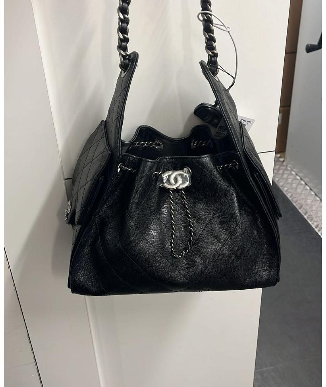 CHANEL Черная кожаная сумка через плечо, фото 2