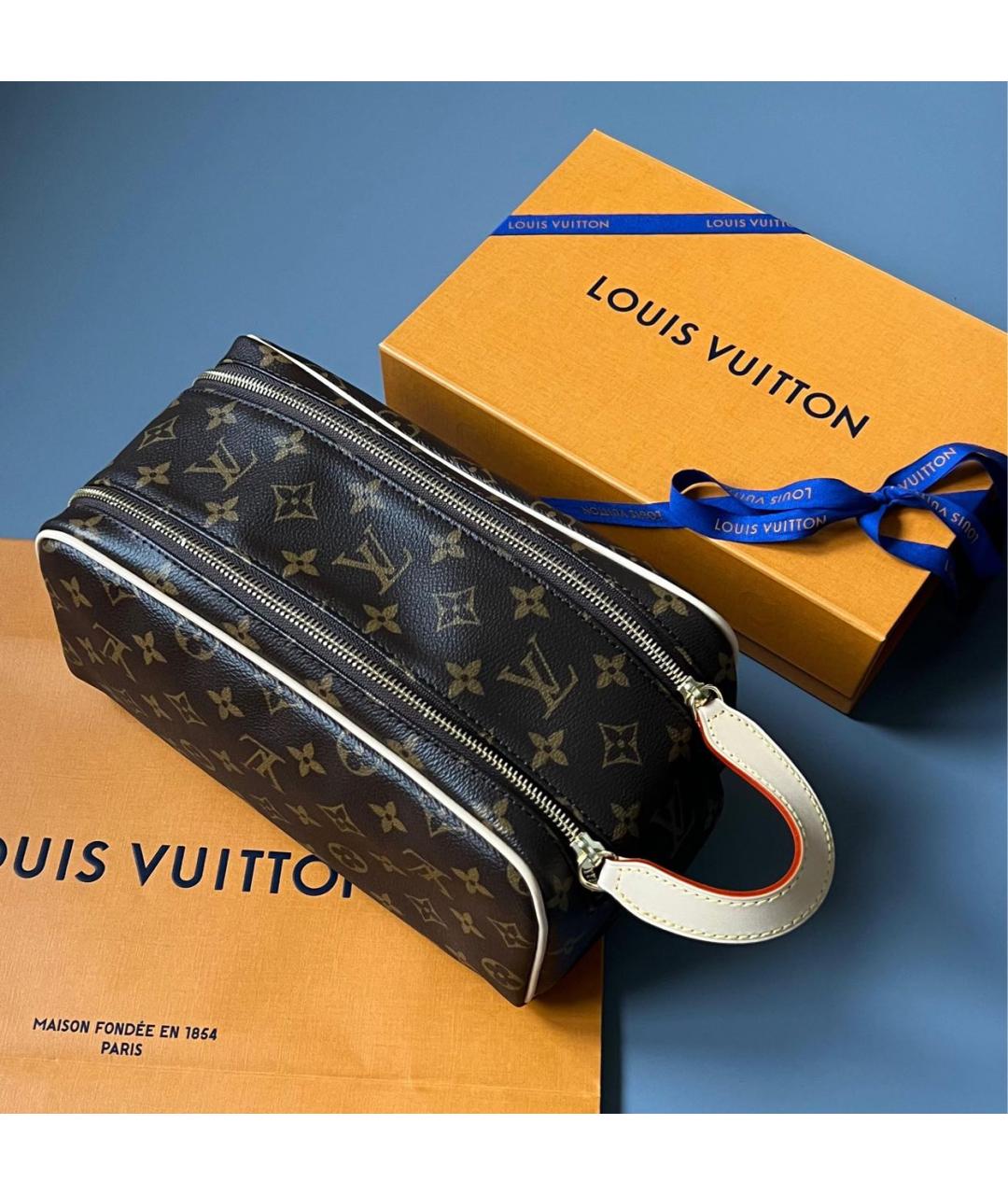 LOUIS VUITTON Коричневая кожаная косметичка, фото 3