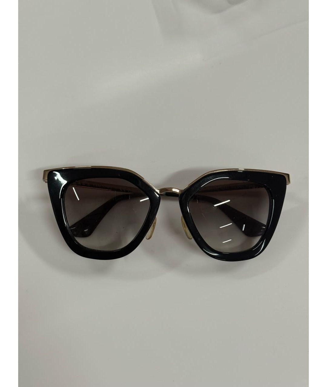 PRADA Черные пластиковые солнцезащитные очки, фото 3