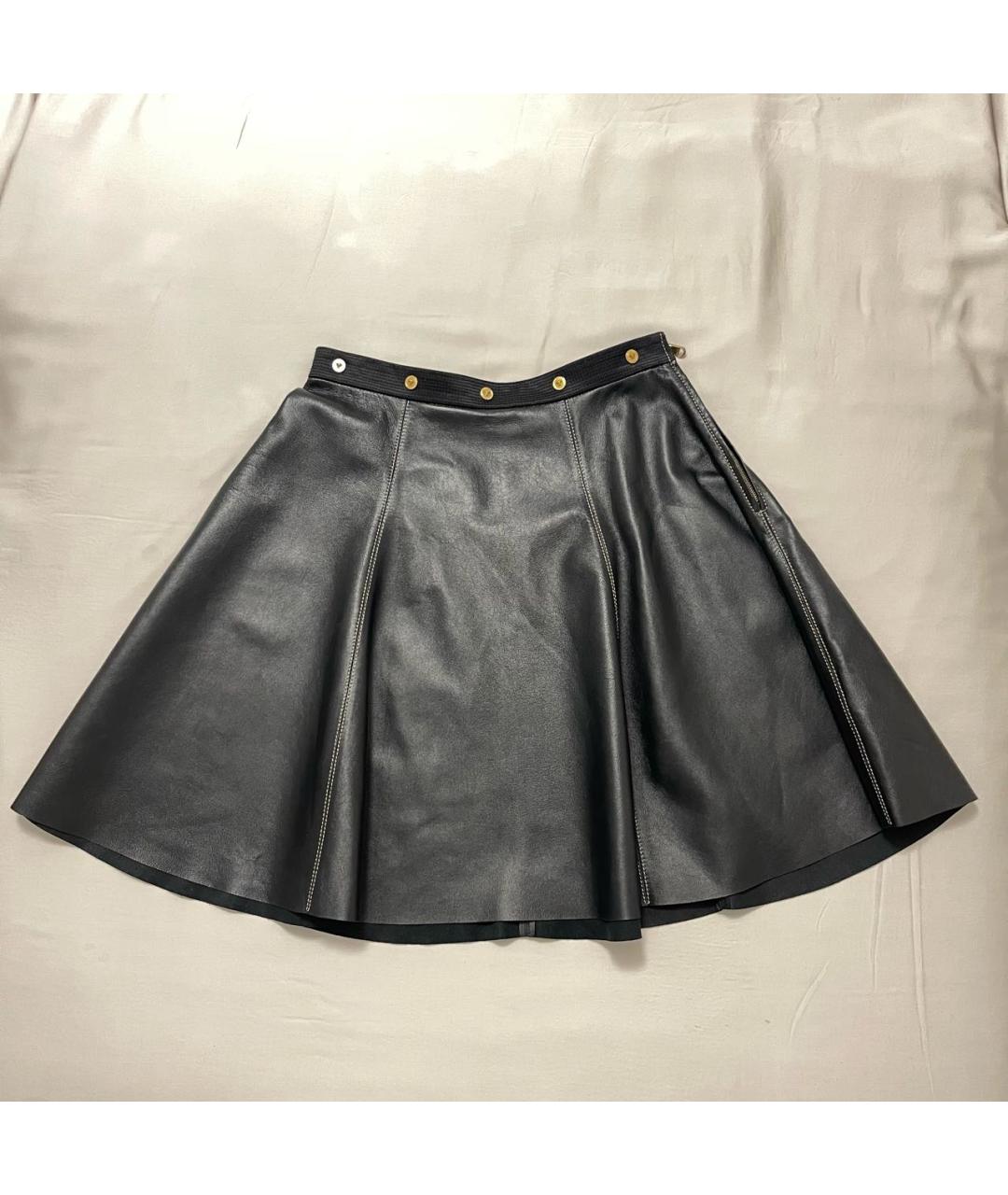 VERSACE Черная кожаная юбка мини, фото 7